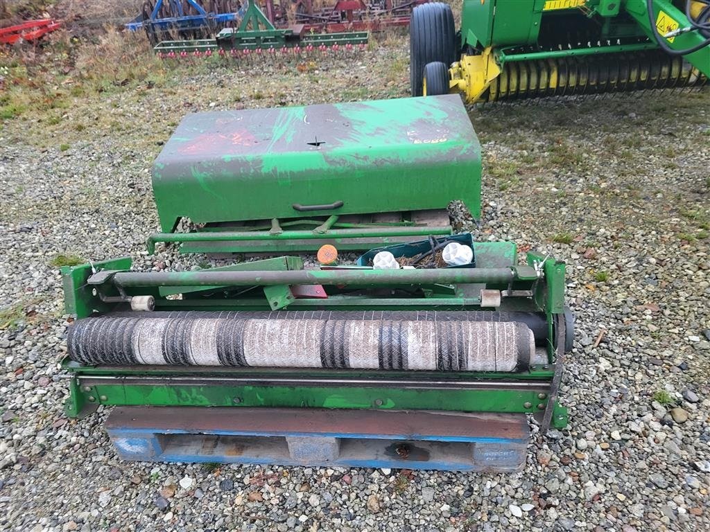 Rundballenpresse del tipo John Deere 590 Netbinding medfølger, Gebrauchtmaschine In Sabro (Immagine 4)