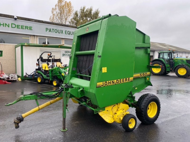 Rundballenpresse van het type John Deere 590, Gebrauchtmaschine in Wargnies Le Grand (Foto 1)