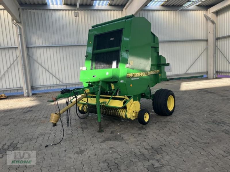 Rundballenpresse typu John Deere 590, Gebrauchtmaschine w Spelle (Zdjęcie 1)