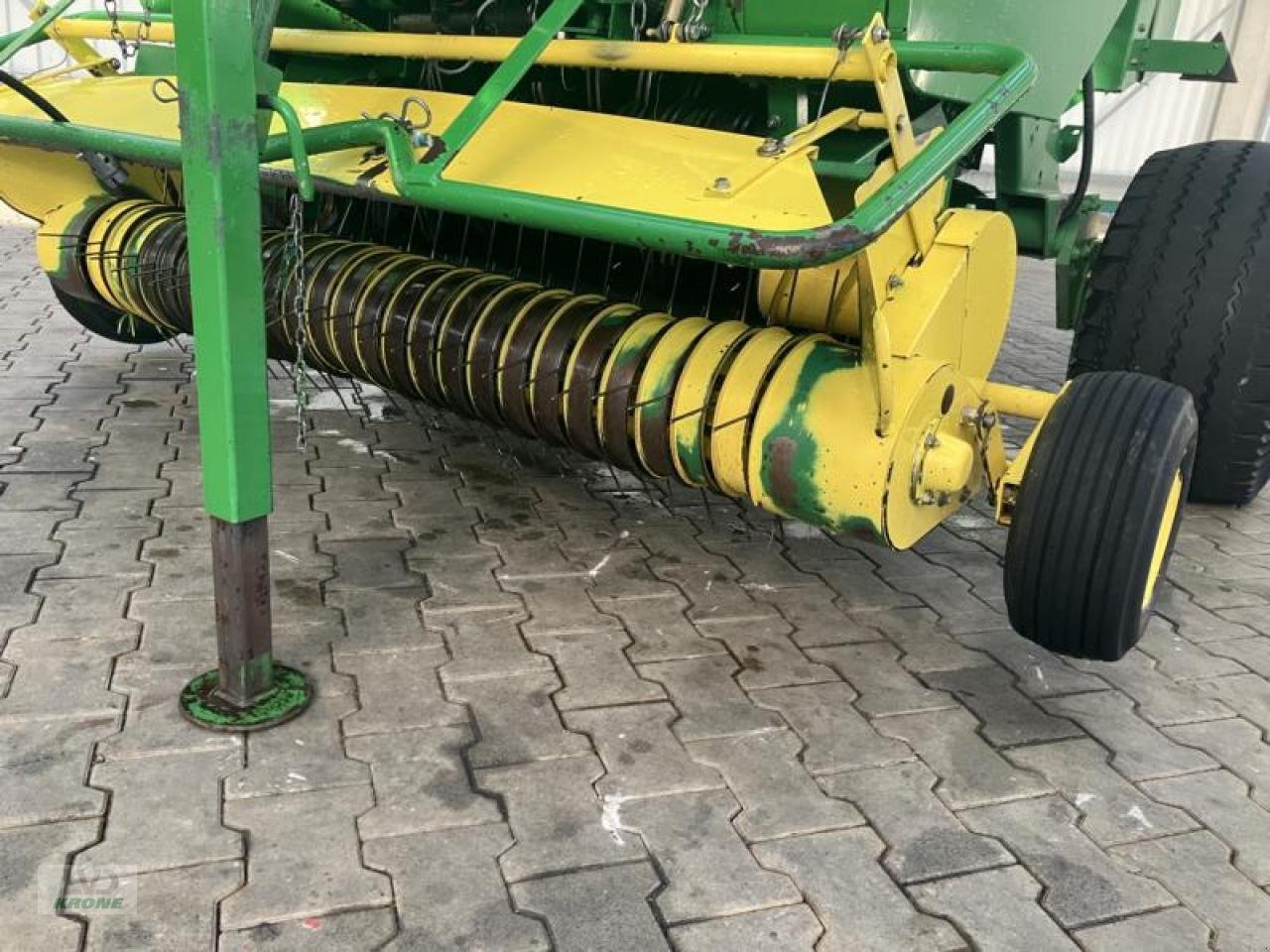 Rundballenpresse del tipo John Deere 590, Gebrauchtmaschine en Spelle (Imagen 8)