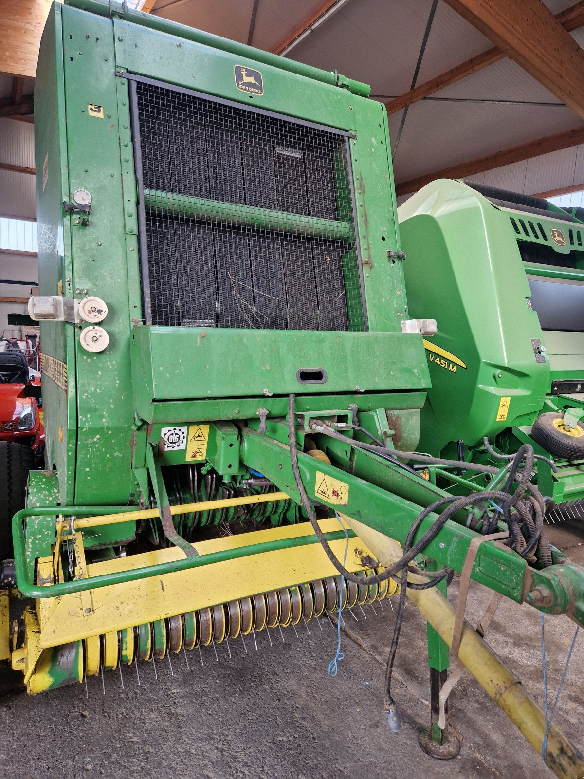 Rundballenpresse of the type John Deere 590, Gebrauchtmaschine in Bad Sobernheim (Picture 1)