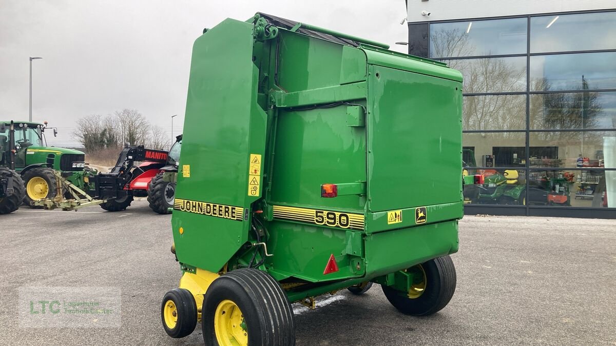 Rundballenpresse typu John Deere 590, Gebrauchtmaschine v Eggendorf (Obrázek 4)