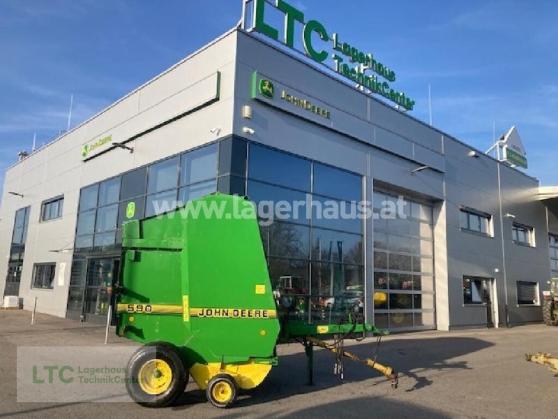 Rundballenpresse des Typs John Deere 590, Gebrauchtmaschine in Eggendorf (Bild 1)