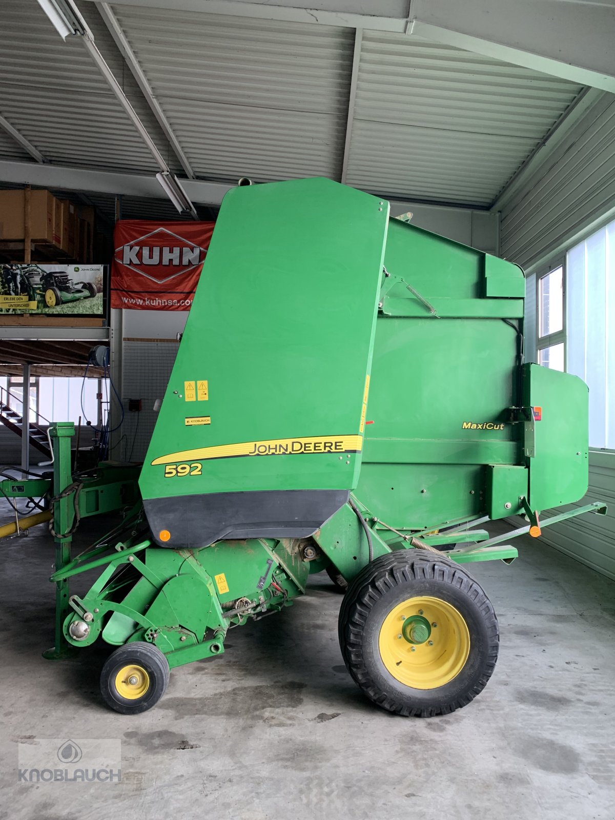 Rundballenpresse типа John Deere 592 Maxi Cut, Gebrauchtmaschine в Kandern-Tannenkirch (Фотография 2)