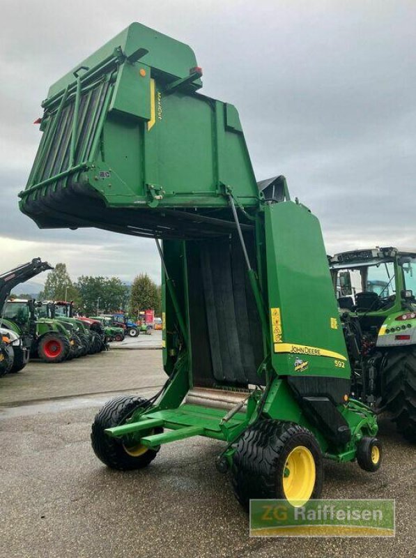 Rundballenpresse tip John Deere 592 Rundballenpress, Gebrauchtmaschine in Heitersheim (Poză 13)