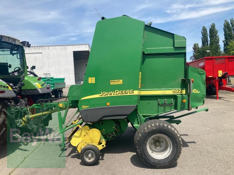 Rundballenpresse des Typs John Deere 592, Gebrauchtmaschine in Ravensburg (Bild 3)