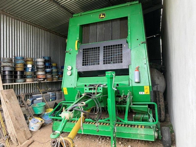 Rundballenpresse Türe ait John Deere 592, Gebrauchtmaschine içinde SAINT-GERMAIN DU PUY