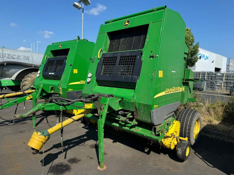 Rundballenpresse типа John Deere 592, Gebrauchtmaschine в SAINT FLOUR (Фотография 1)