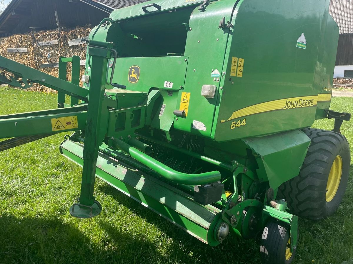 Rundballenpresse tip John Deere 644 Premium, Gebrauchtmaschine in Micheldorf / OÖ (Poză 14)