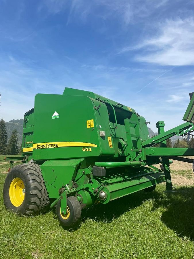 Rundballenpresse tip John Deere 644 Premium, Gebrauchtmaschine in Micheldorf / OÖ (Poză 2)