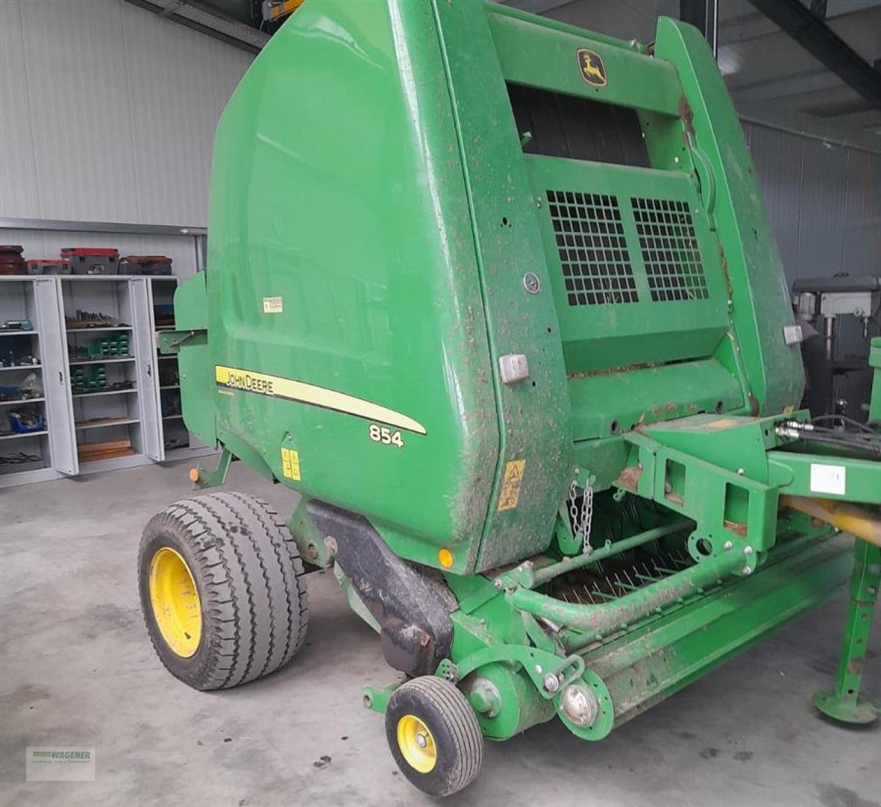 Rundballenpresse от тип John Deere 854 Maxi Cut, Gebrauchtmaschine в Bad Wildungen - Wega (Снимка 1)