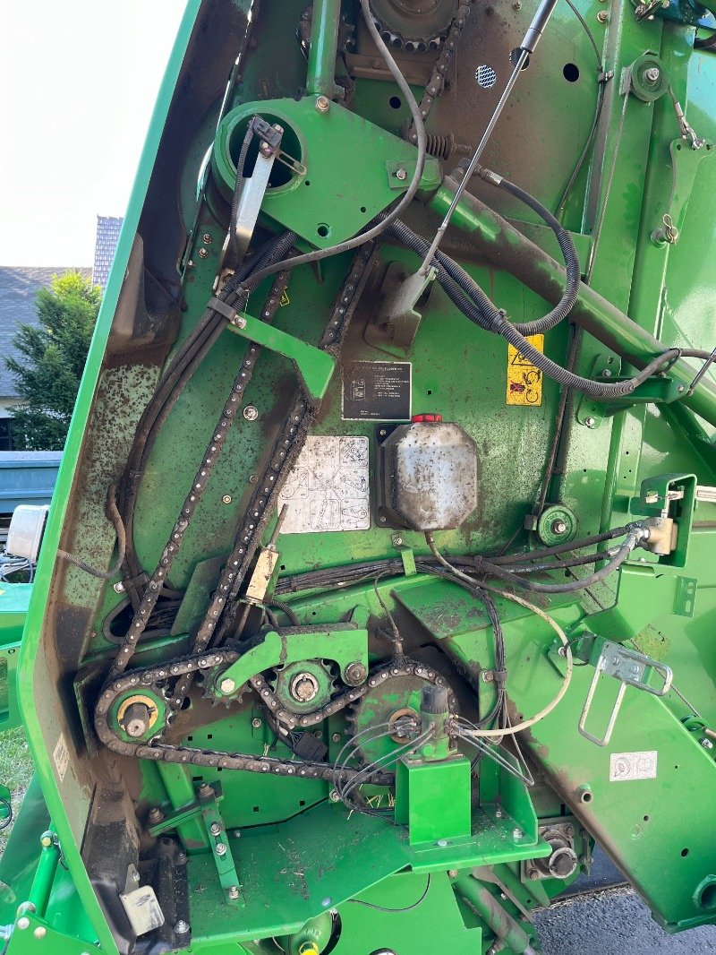 Rundballenpresse del tipo John Deere 854 RotoFlow Cover Edge, Gebrauchtmaschine en Ebersbach (Imagen 20)