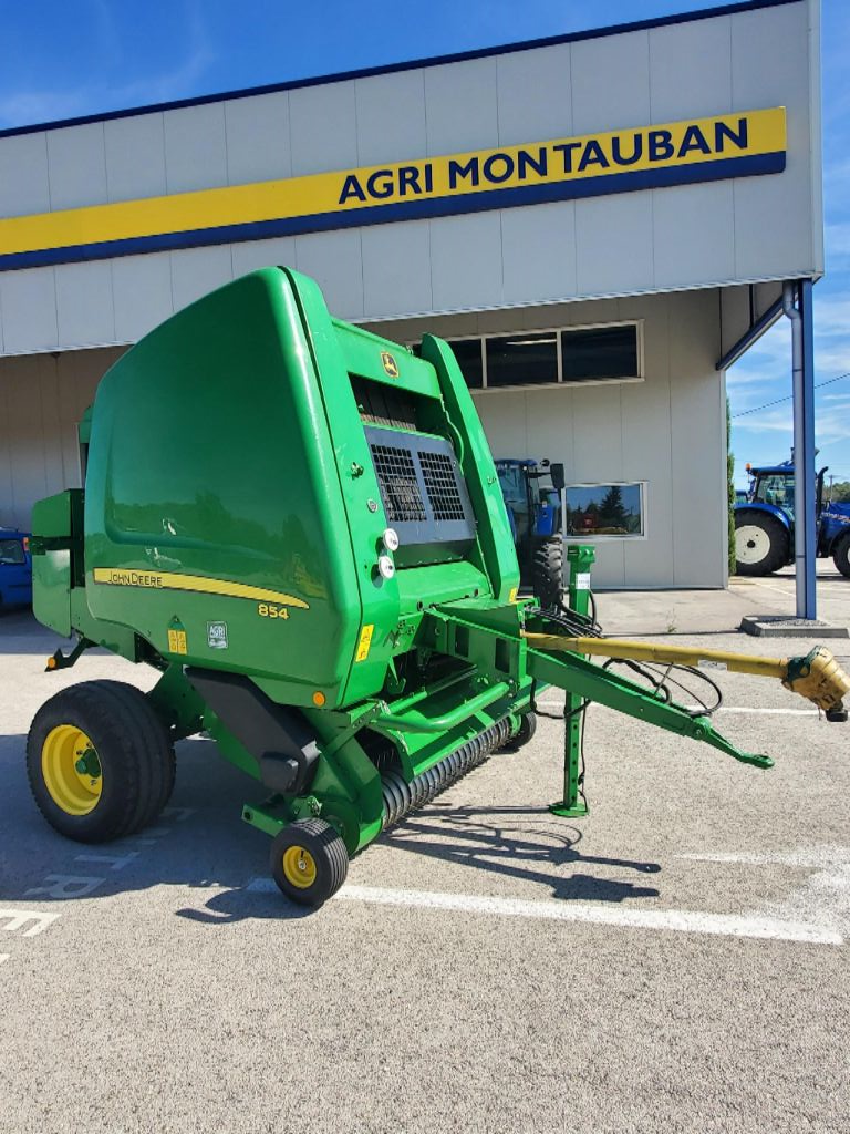 Rundballenpresse typu John Deere 854 ROTOFLOW, Gebrauchtmaschine w Montauban (Zdjęcie 3)