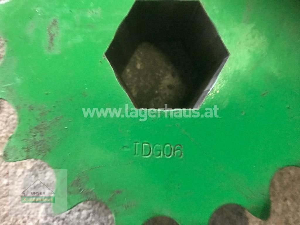 Rundballenpresse des Typs John Deere 854 U. 864, Gebrauchtmaschine in Wartberg (Bild 2)