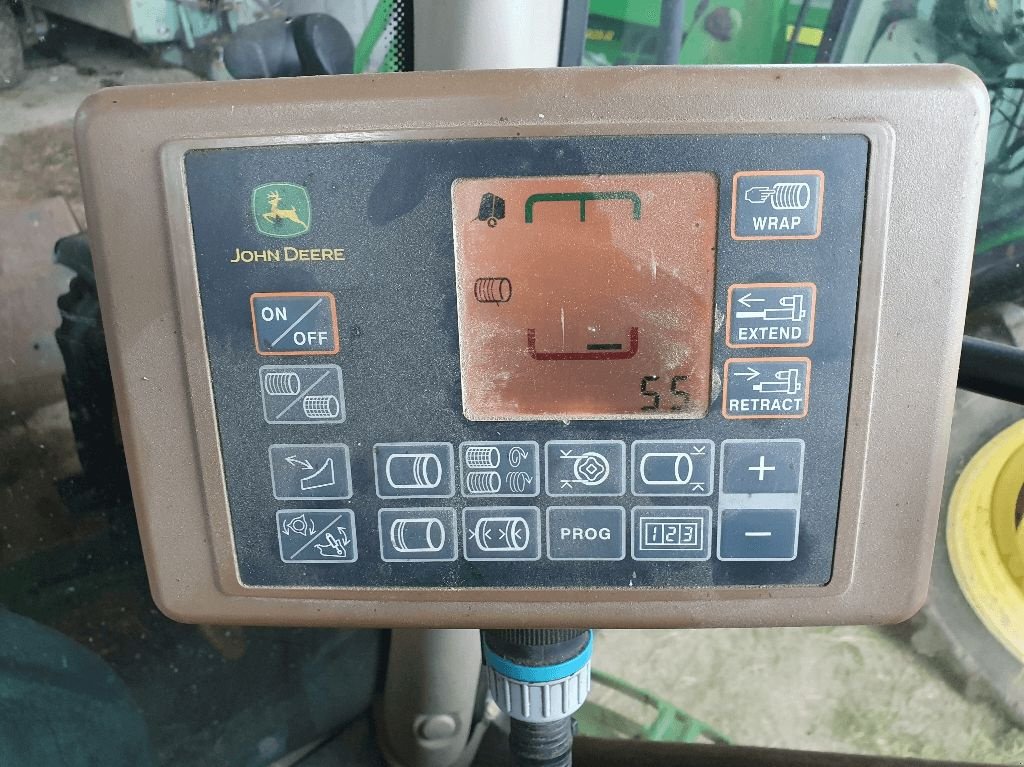 Rundballenpresse tip John Deere 854, Gebrauchtmaschine in DOMFRONT (Poză 5)