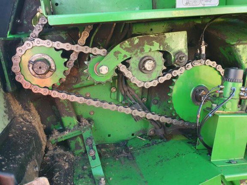 Rundballenpresse typu John Deere 854, Gebrauchtmaschine v DOMFRONT (Obrázok 6)