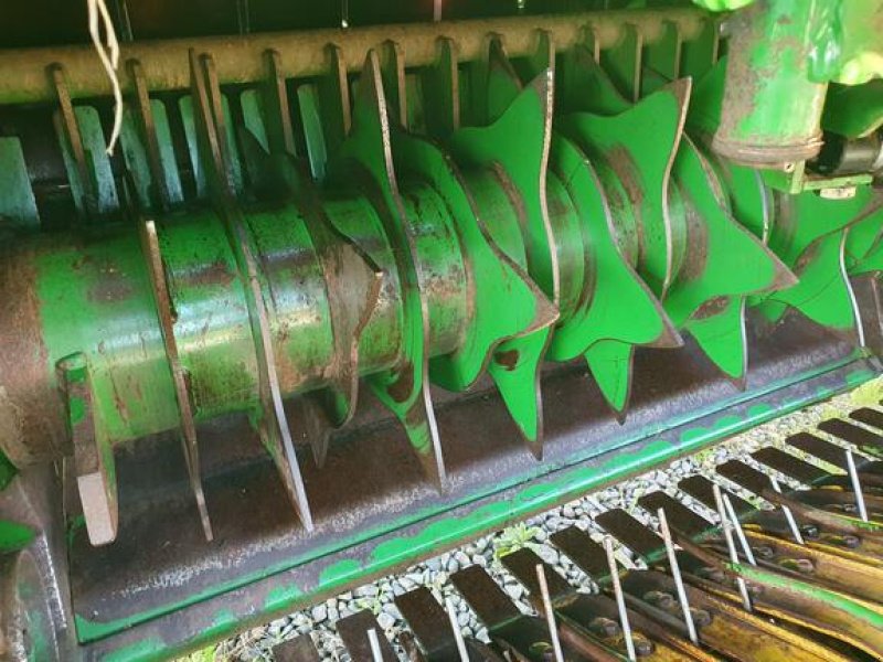 Rundballenpresse tipa John Deere 854, Gebrauchtmaschine u DOMFRONT (Slika 3)