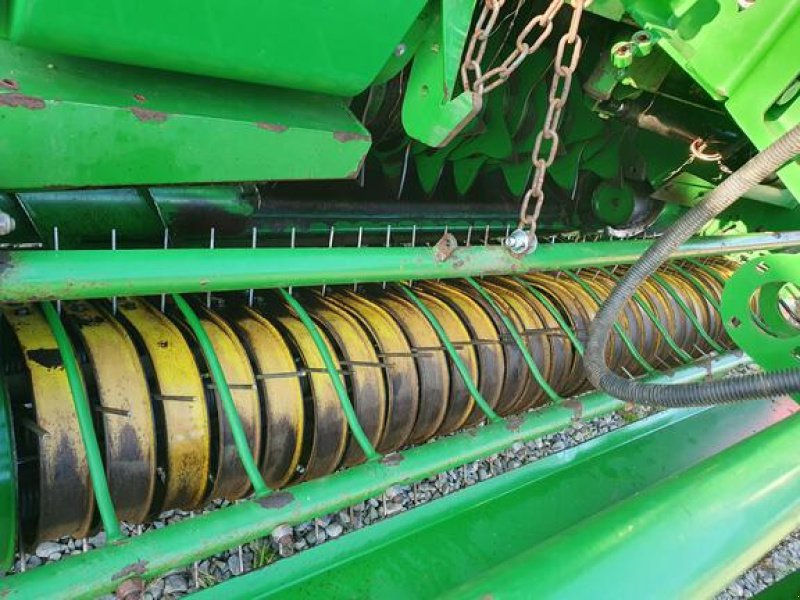 Rundballenpresse typu John Deere 854, Gebrauchtmaschine v DOMFRONT (Obrázok 2)