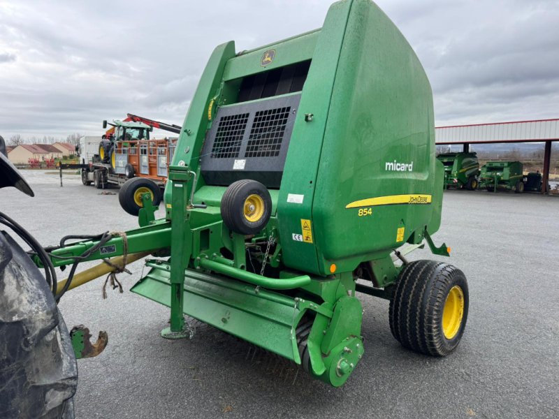 Rundballenpresse van het type John Deere 854, Gebrauchtmaschine in GUERET (Foto 1)