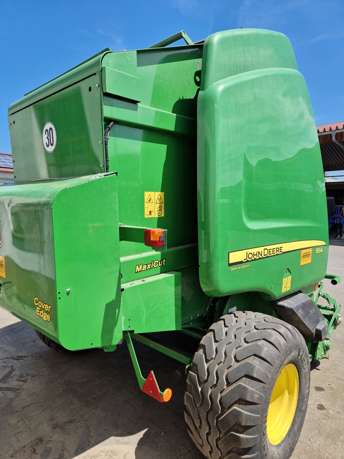 Rundballenpresse типа John Deere 864 MaxiCut, Gebrauchtmaschine в Bad Sobernheim (Фотография 6)