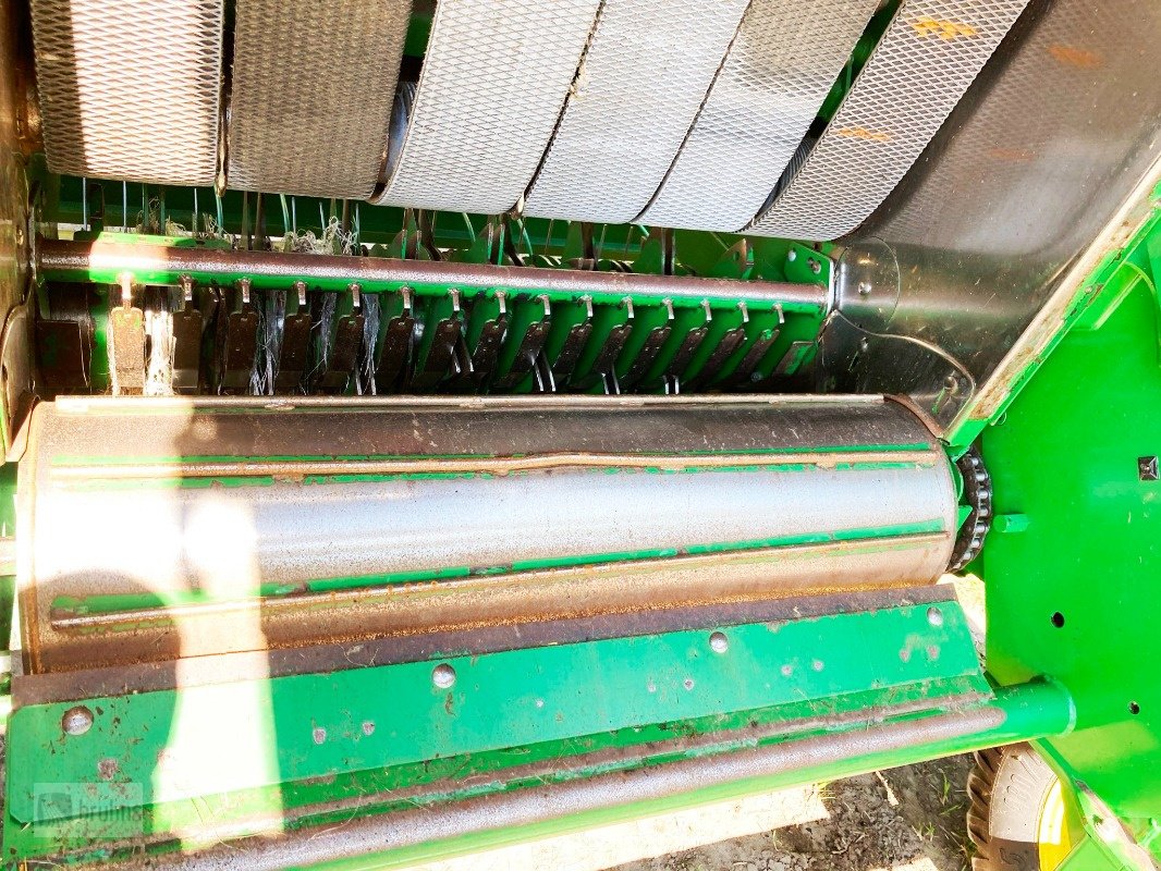 Rundballenpresse du type John Deere 864 PREMIUM MaxiCut, Gebrauchtmaschine en Karstädt (Photo 14)