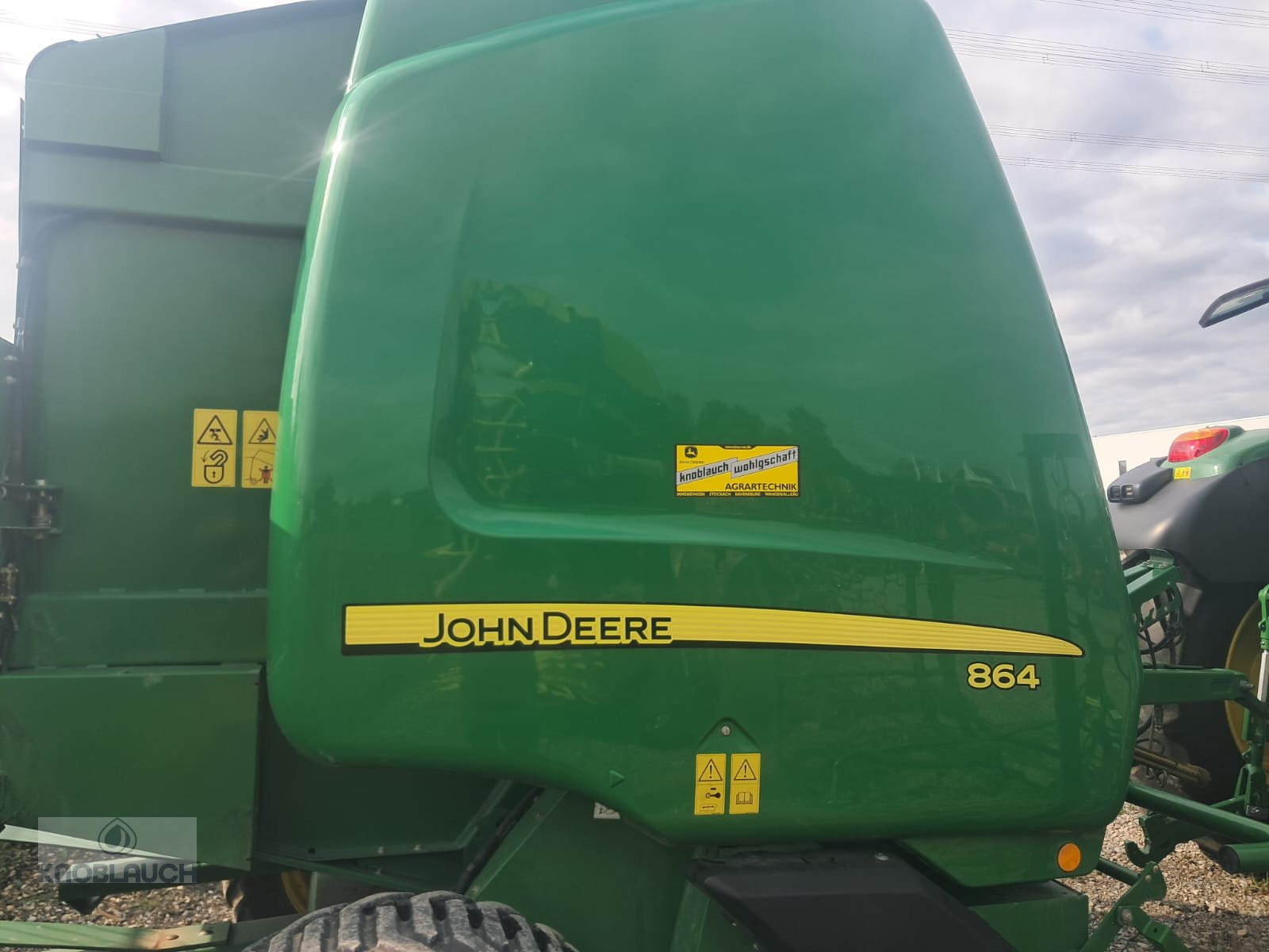 Rundballenpresse typu John Deere 864 Premium, Gebrauchtmaschine w Stockach (Zdjęcie 1)