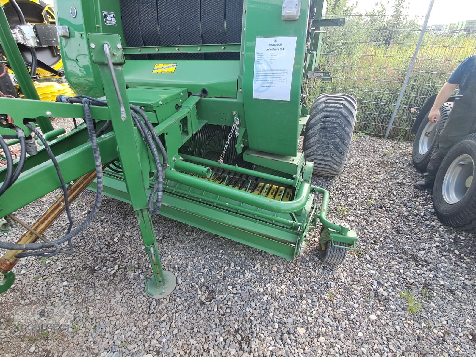 Rundballenpresse van het type John Deere 864 Premium, Gebrauchtmaschine in Stockach (Foto 7)