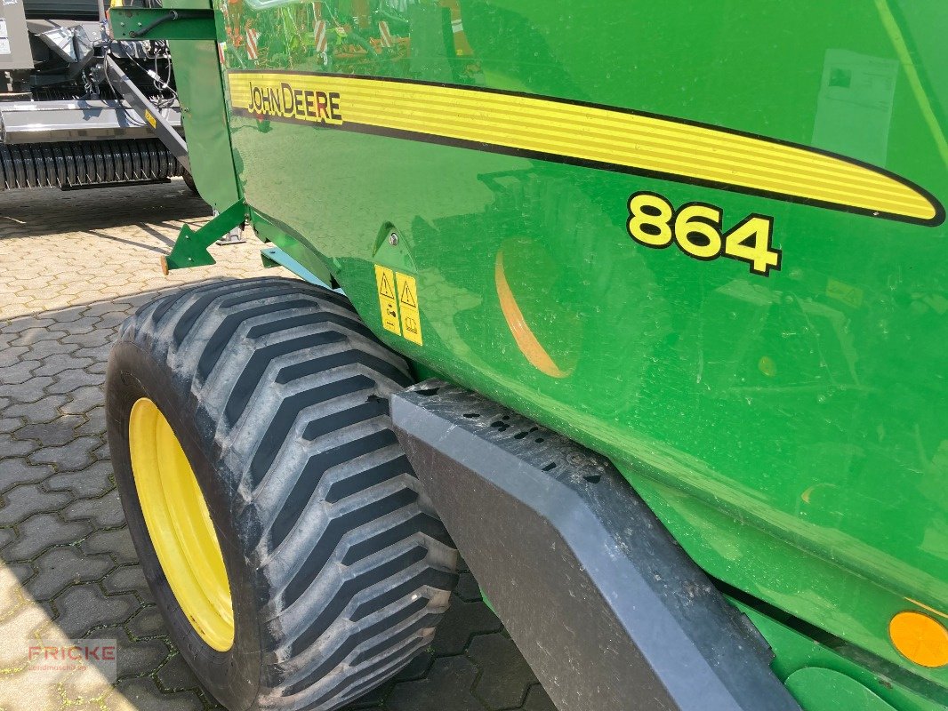 Rundballenpresse a típus John Deere 864 Premium, Gebrauchtmaschine ekkor: Bockel - Gyhum (Kép 5)