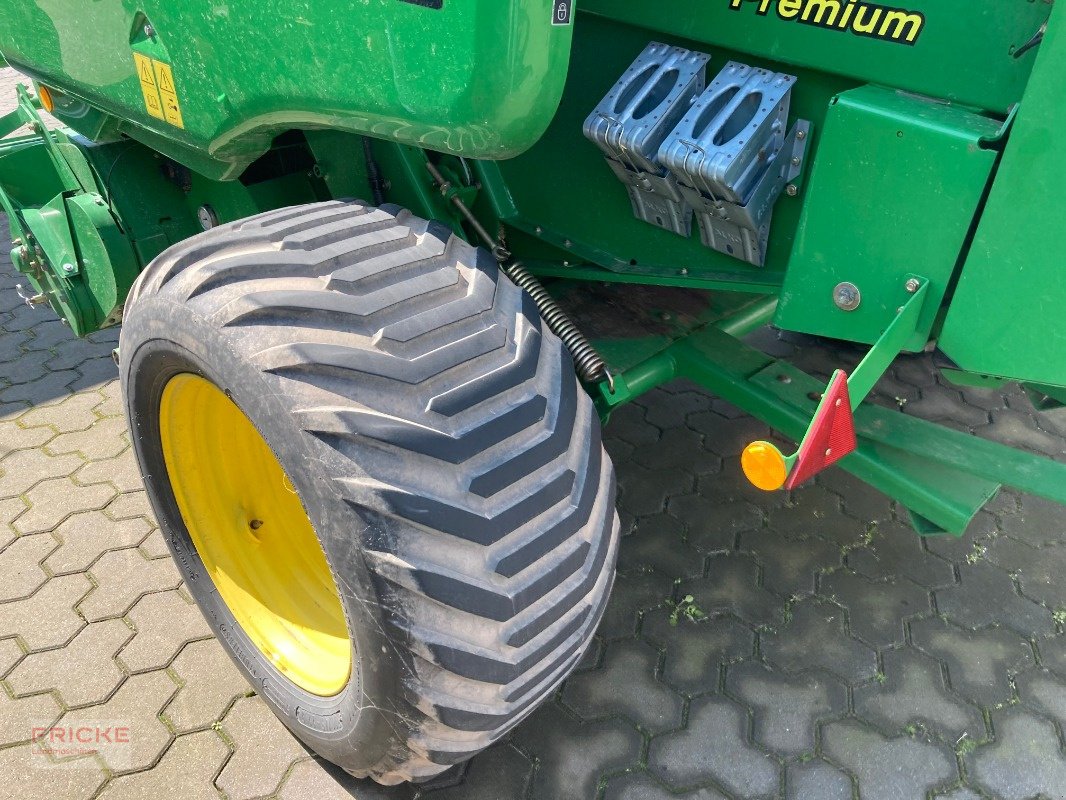 Rundballenpresse от тип John Deere 864 Premium, Gebrauchtmaschine в Bockel - Gyhum (Снимка 10)