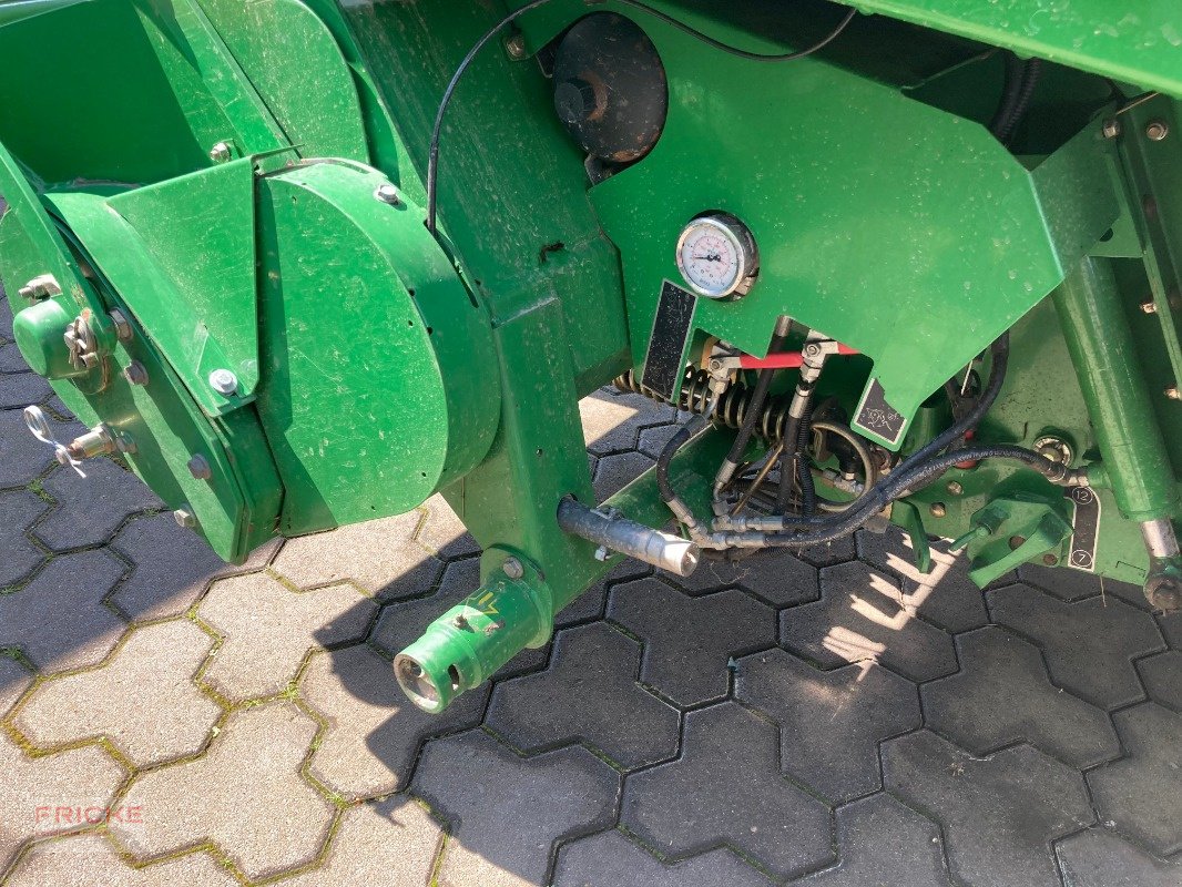 Rundballenpresse of the type John Deere 864 Premium, Gebrauchtmaschine in Bockel - Gyhum (Picture 11)