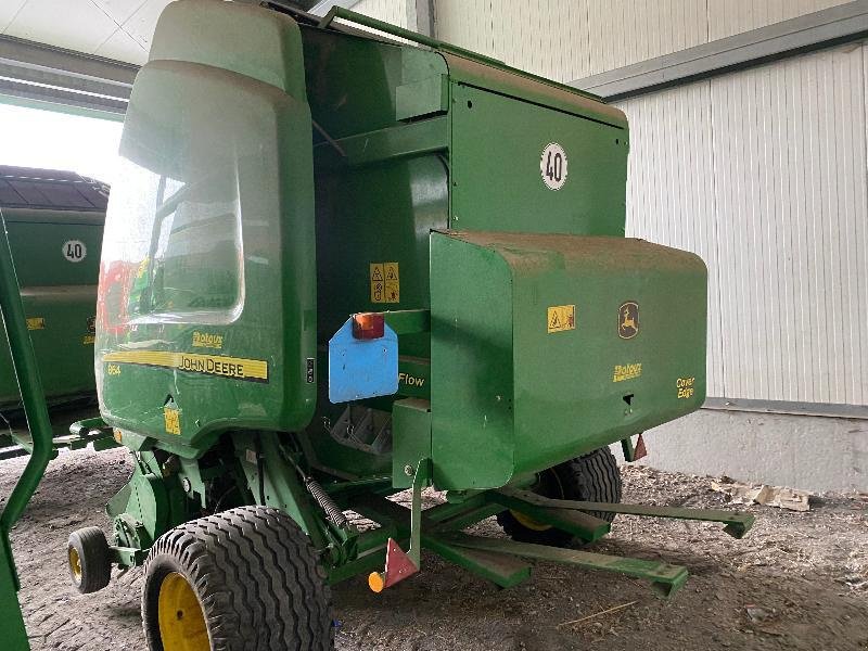 Rundballenpresse типа John Deere 864, Gebrauchtmaschine в ESCAUDOEUVRES (Фотография 2)