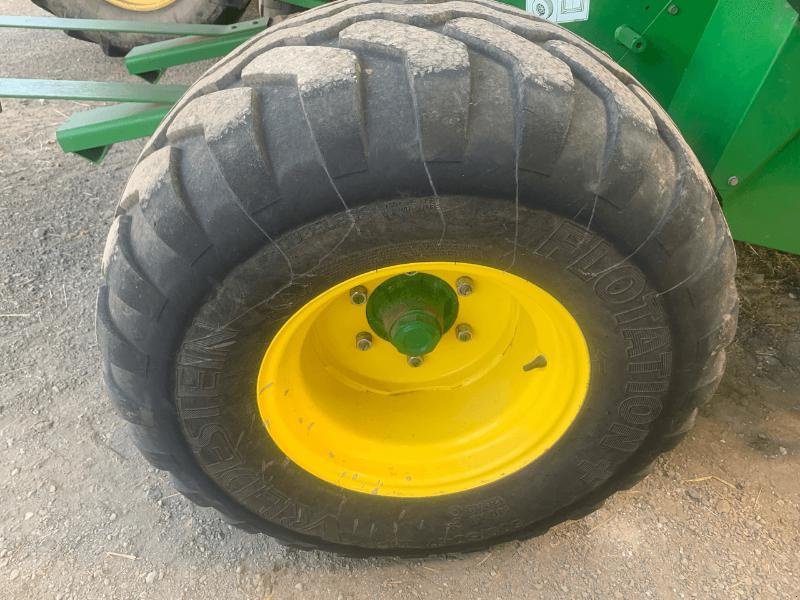 Rundballenpresse des Typs John Deere 864, Gebrauchtmaschine in Richebourg (Bild 7)