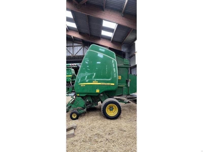 Rundballenpresse typu John Deere 864, Gebrauchtmaschine w Wargnies Le Grand (Zdjęcie 3)