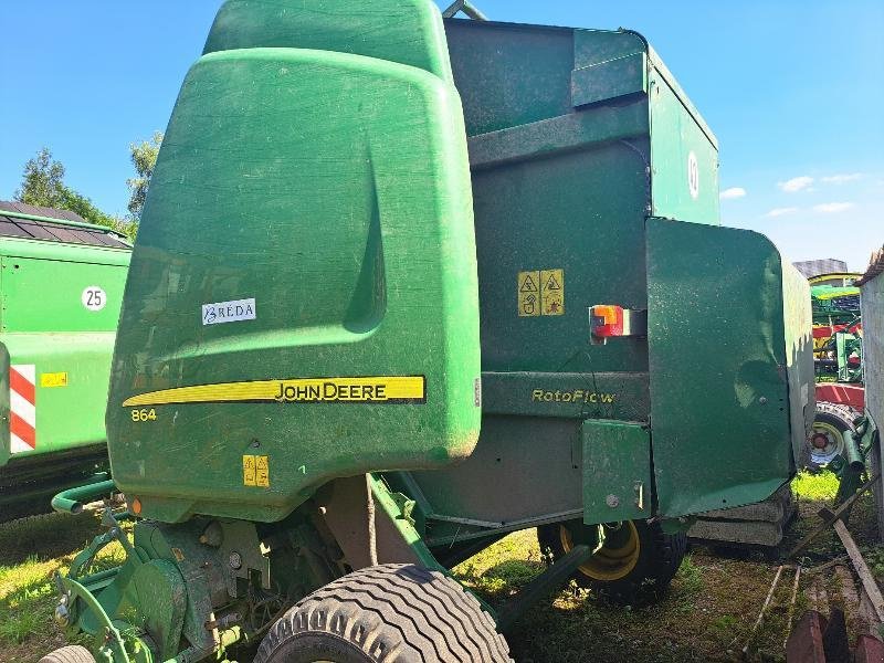 Rundballenpresse des Typs John Deere 864, Gebrauchtmaschine in STENAY (Bild 2)