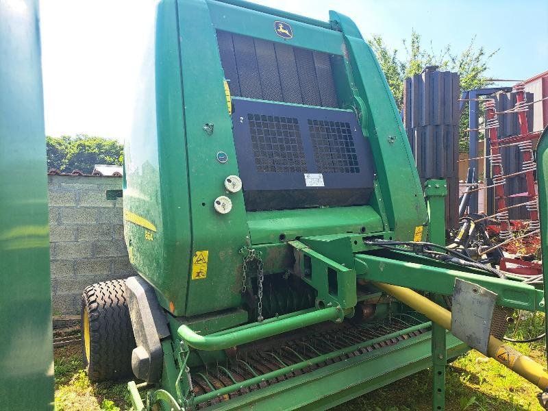 Rundballenpresse typu John Deere 864, Gebrauchtmaschine w STENAY (Zdjęcie 1)