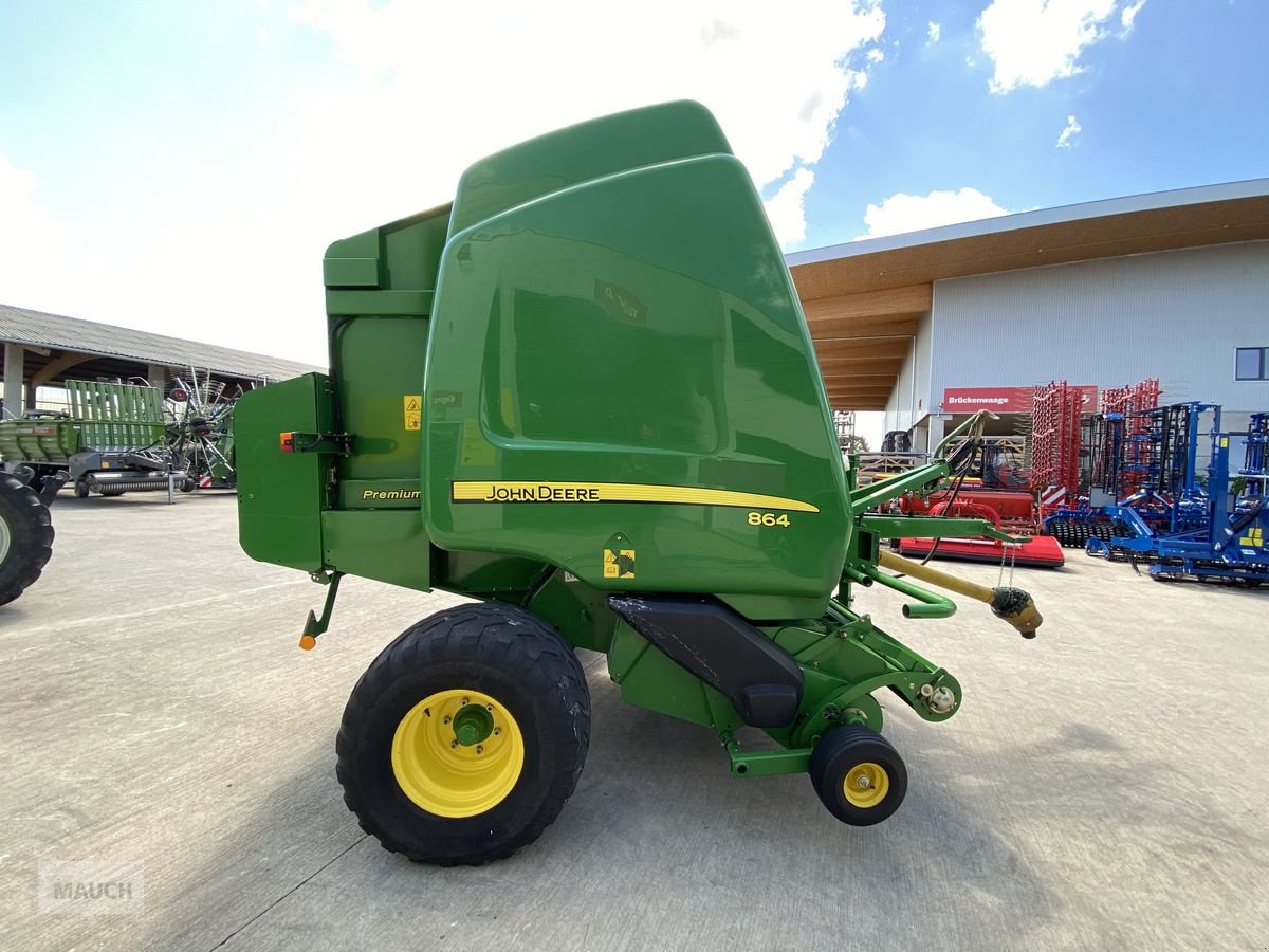 Rundballenpresse du type John Deere 864, Gebrauchtmaschine en Burgkirchen (Photo 8)