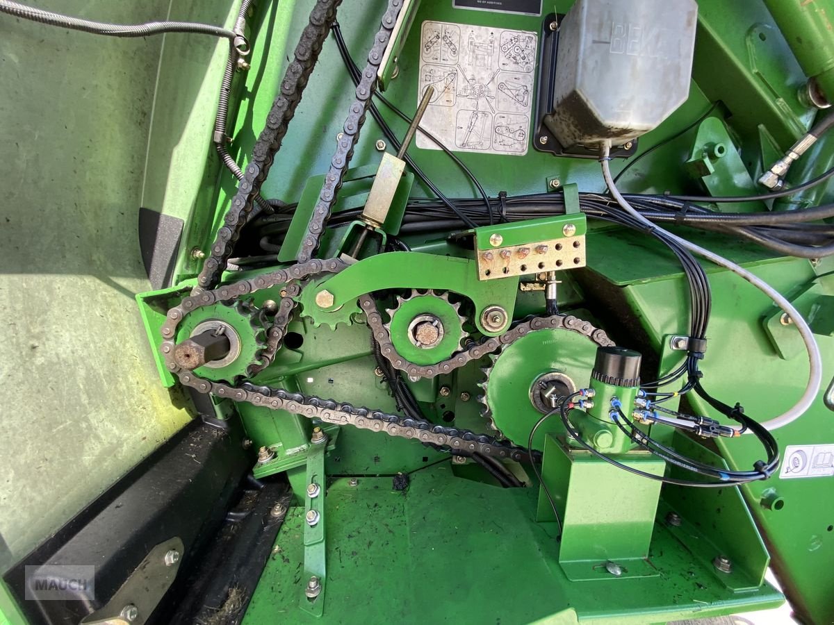 Rundballenpresse du type John Deere 864, Gebrauchtmaschine en Burgkirchen (Photo 20)