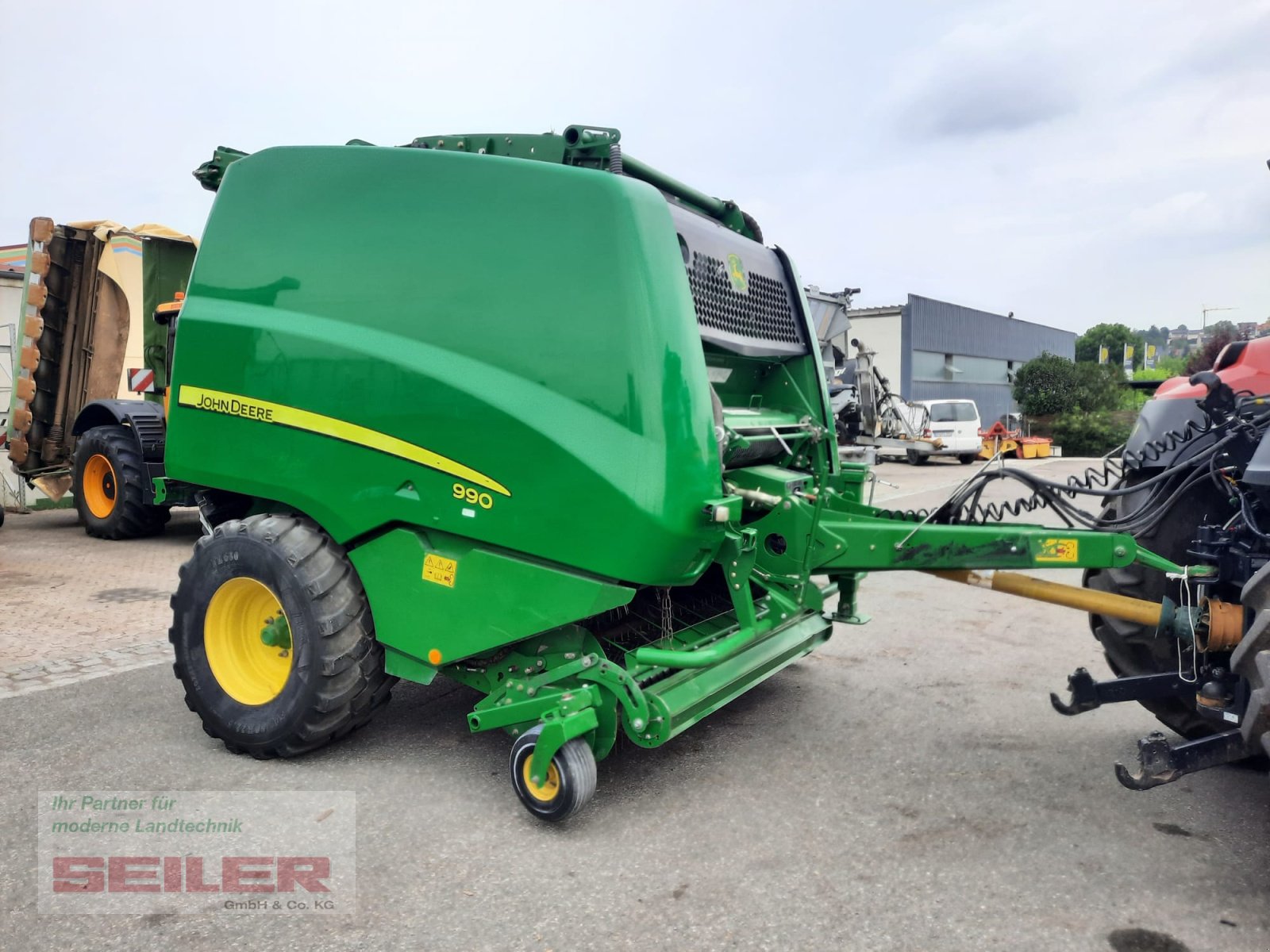 Rundballenpresse tip John Deere 990, Gebrauchtmaschine in Ansbach (Poză 2)