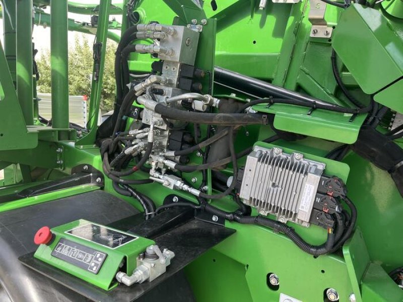 Rundballenpresse des Typs John Deere C441R, Gebrauchtmaschine in Kürten-Neuensaal (Bild 15)