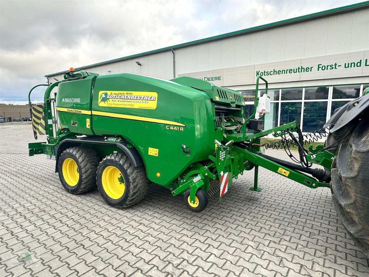 Rundballenpresse del tipo John Deere C441R, Neumaschine en Triebes (Imagen 1)