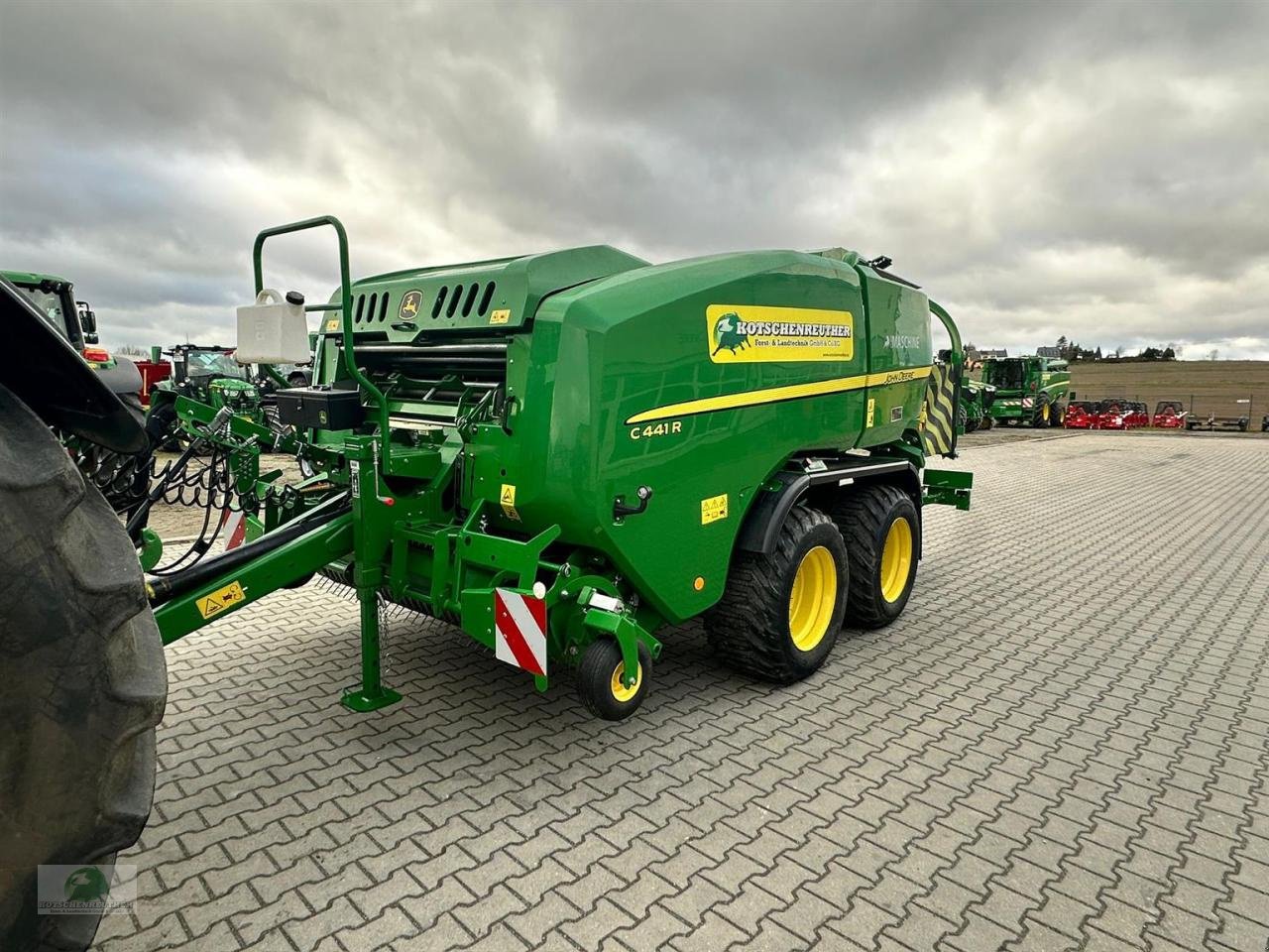 Rundballenpresse del tipo John Deere C441R, Neumaschine en Triebes (Imagen 5)