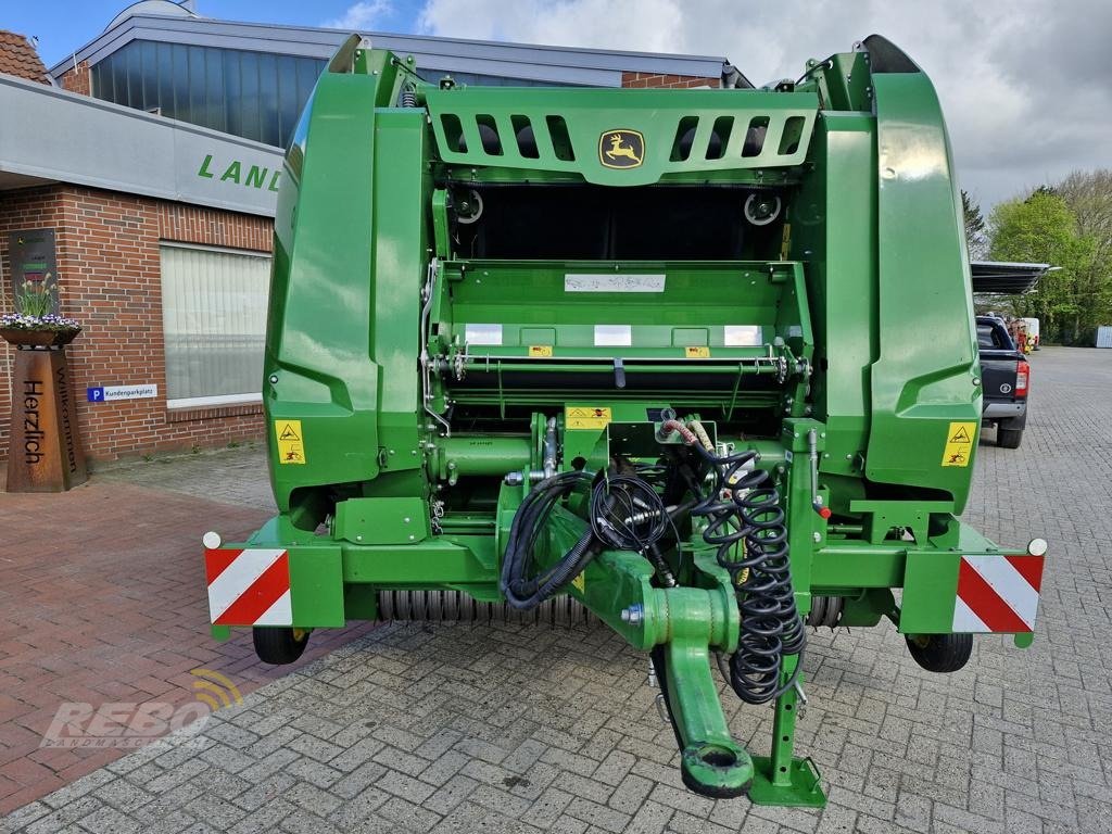 Rundballenpresse van het type John Deere C451R, Neumaschine in Visbek/Rechterfeld (Foto 9)