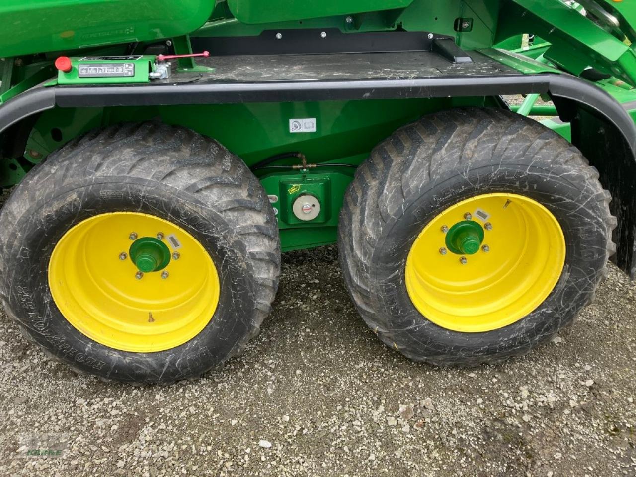 Rundballenpresse a típus John Deere C461R, Gebrauchtmaschine ekkor: Spelle (Kép 17)