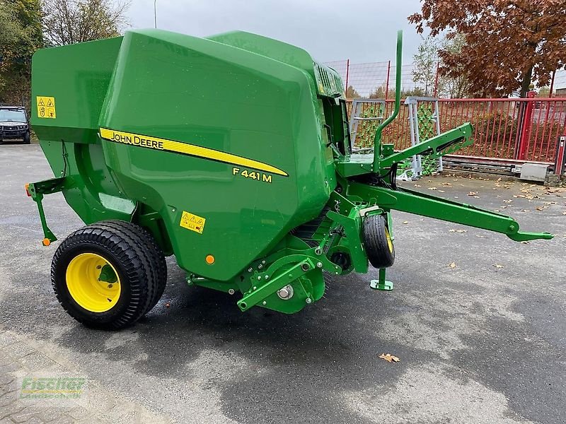 Rundballenpresse of the type John Deere F 441 M, Neumaschine in Kroppach (Picture 4)