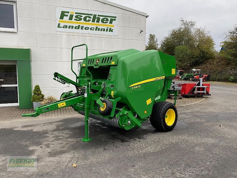 Rundballenpresse tip John Deere F 441 M, Neumaschine in Kroppach (Poză 1)