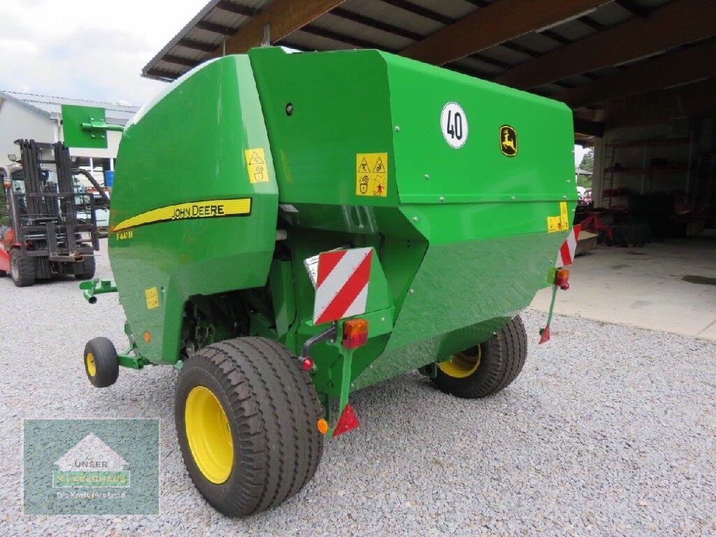 Rundballenpresse typu John Deere F 441 M, Neumaschine w Lambach (Zdjęcie 8)