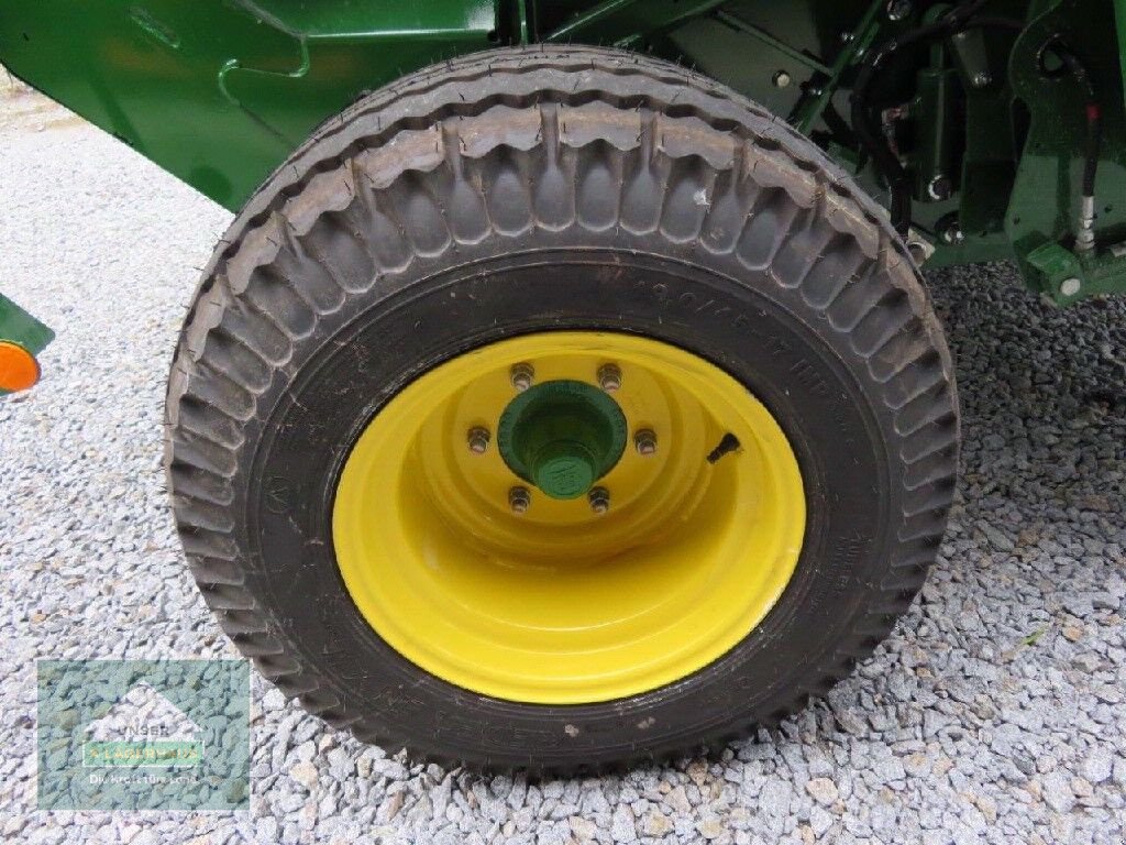 Rundballenpresse typu John Deere F 441 M, Neumaschine v Lambach (Obrázek 12)