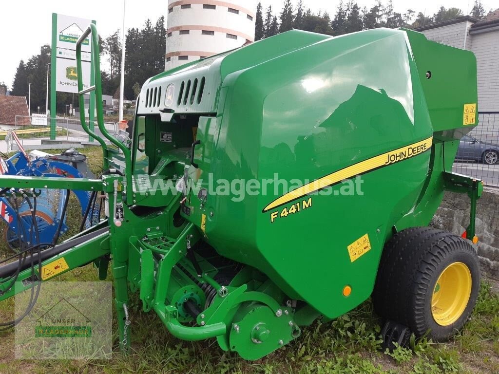 Rundballenpresse типа John Deere F 441 M, Neumaschine в Rohrbach (Фотография 1)