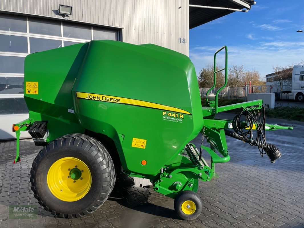 Rundballenpresse van het type John Deere F 441 R, Gebrauchtmaschine in Borgholzhausen (Foto 3)