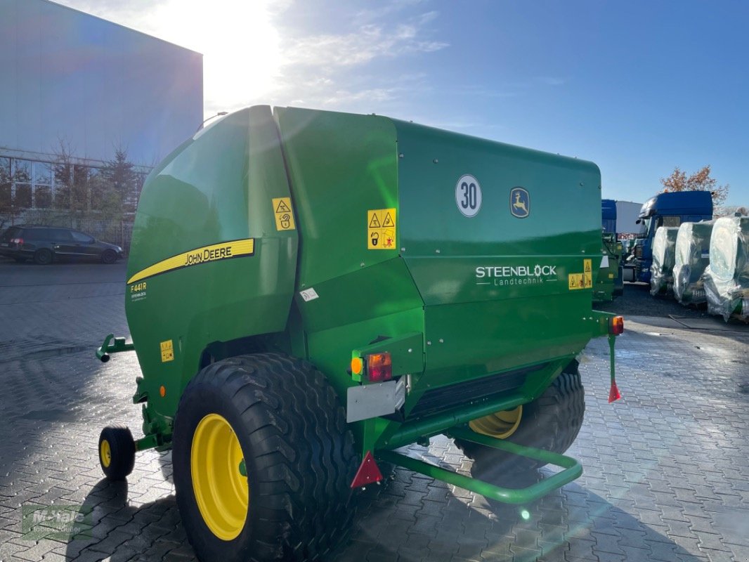 Rundballenpresse typu John Deere F 441 R, Gebrauchtmaschine v Borgholzhausen (Obrázek 9)